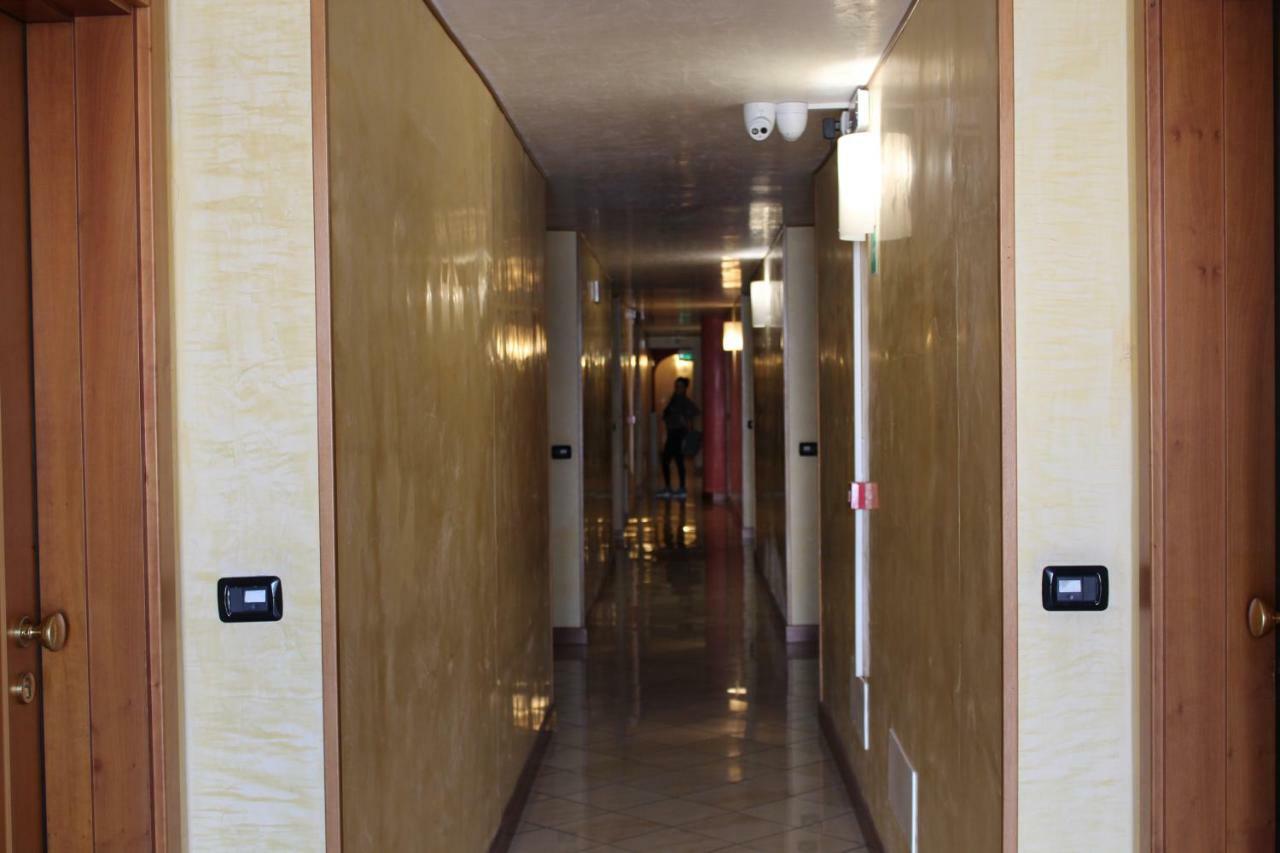 Villa Ferri Apartments Padoue Extérieur photo